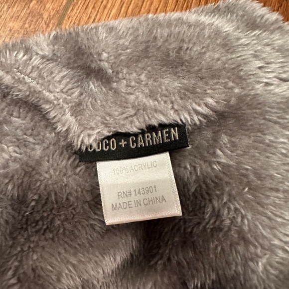 COCO+CARMEN/NWOT/warm and comfy grey hat with pompom rhinestones on front half - Picture 5 of 10
